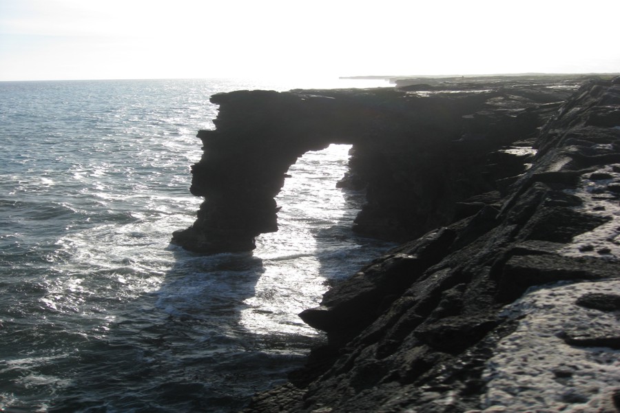 ../image/volcano - holei sea arch 1.jpg